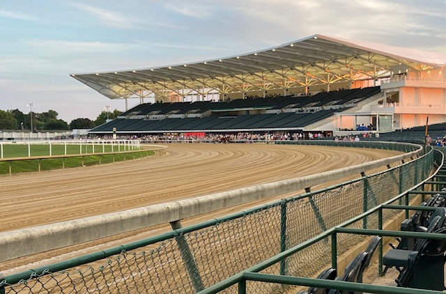 Churchill_Downs.jpeg