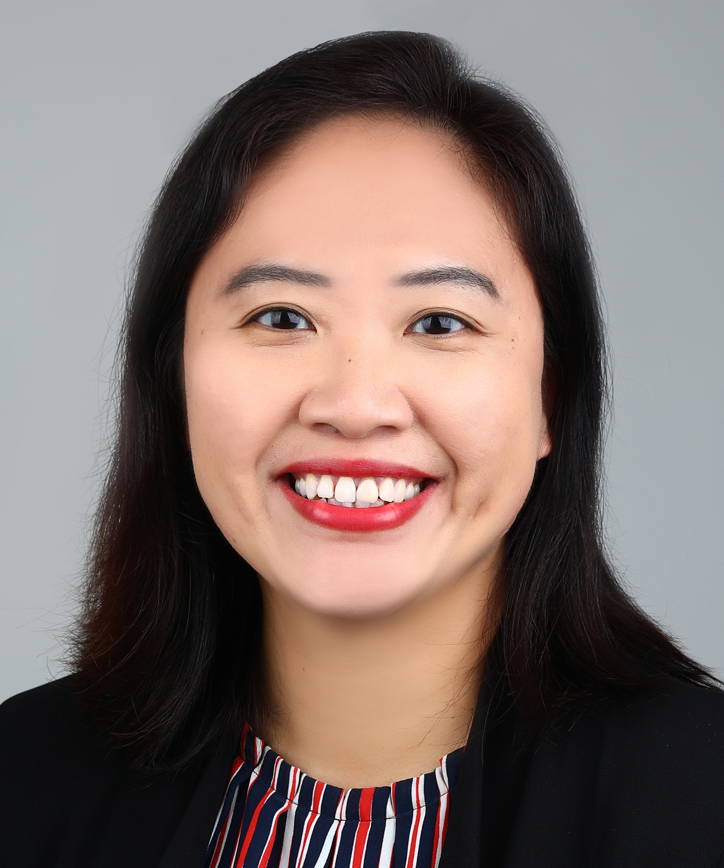 Flo Chua headshot.jpg