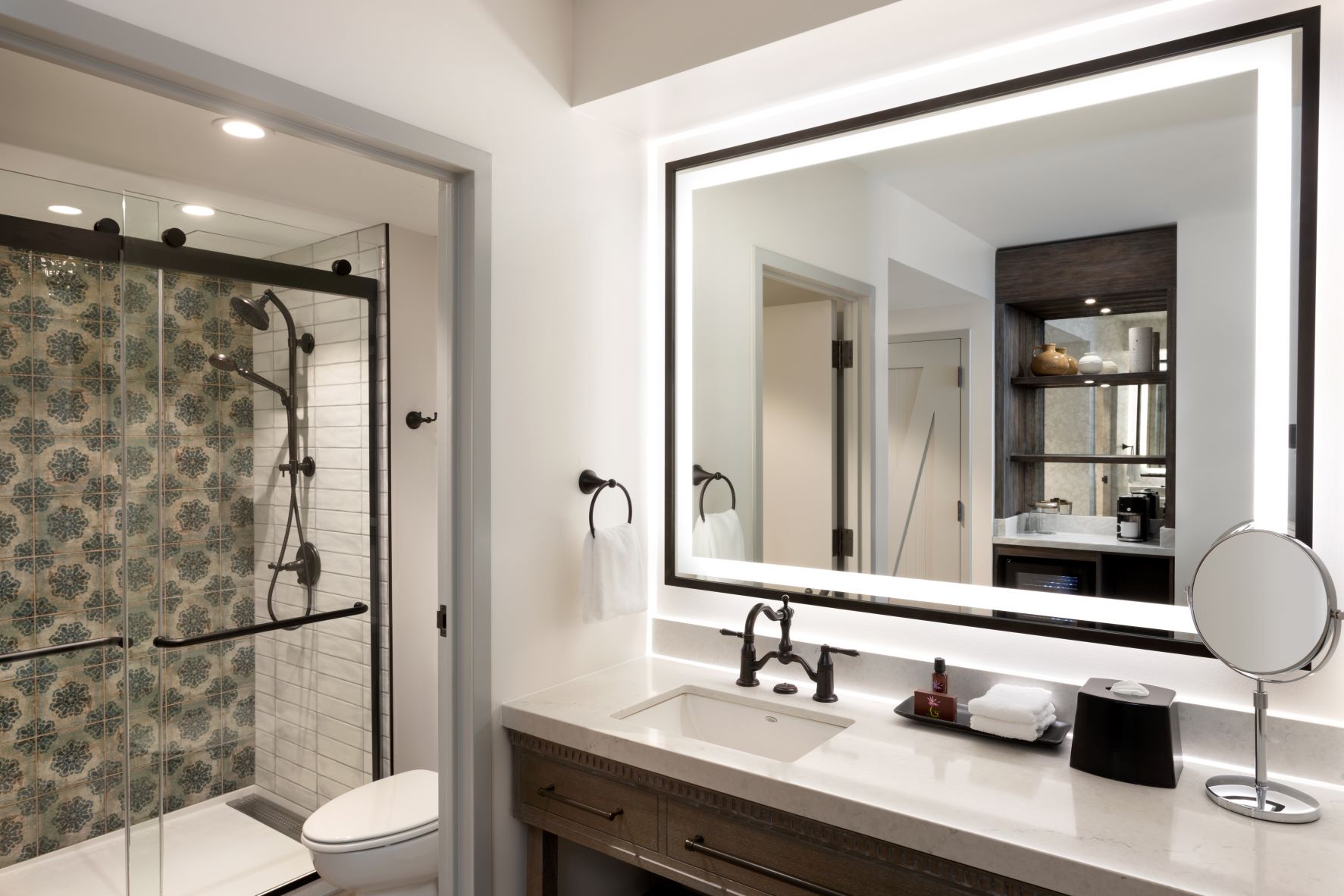 HillCountryRenovated Guestroom Bathroom - Hyatt Regency Hill Country Resort and Spa.jpg