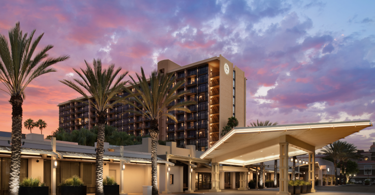 AnaheimSheraton0922a.png AnaheimSheraton0922a.png