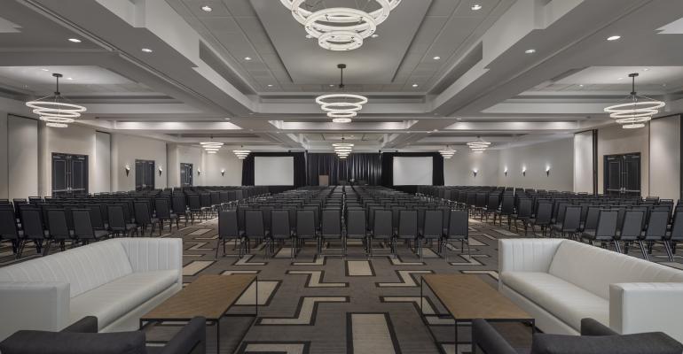 Hilton Boston/Woburn renovated ballroom