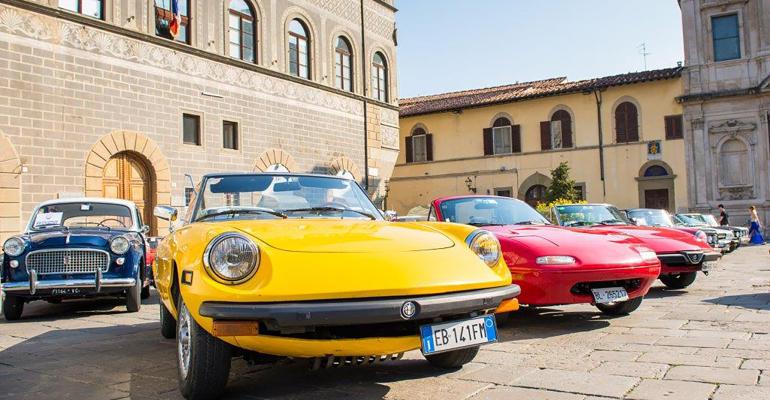 Italy-Vintage-Cars.jpg
