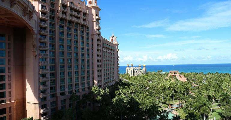 On Location: Atlantis, Paradise Island