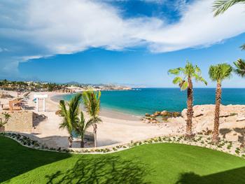 The tranquil waters of Chileno Bay
